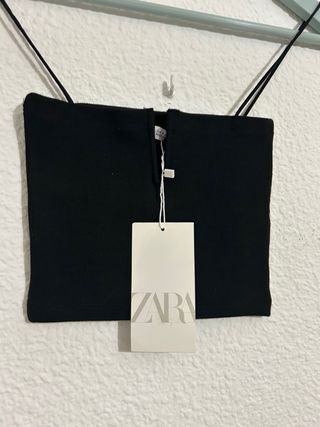 Crop top de tirantes canalé de Zara Talla S