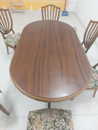 Conjunto mesa de comedor y 6 sillas