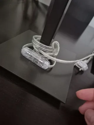 Lámpara de mesa noche negra y blanca