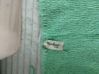 Vestido verde con flores multicolor