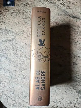 Alas de sangre (Empíreo 1)