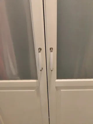 Armario Ikea 2 puertas cristal