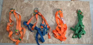 Arnés de seguridad para trabajo en altura