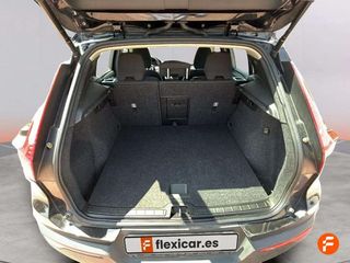 Volvo XC40 2.0 B3 G Momentum Pro Auto