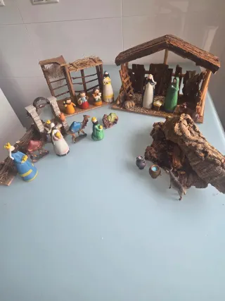 Portal de Belén con figuras