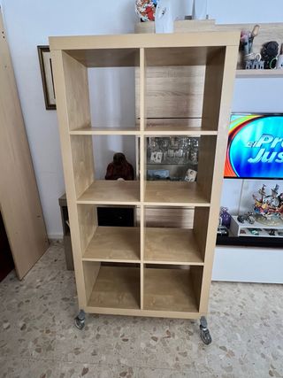 Estantería modular con ruedas