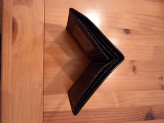 Cartera de piel para hombre