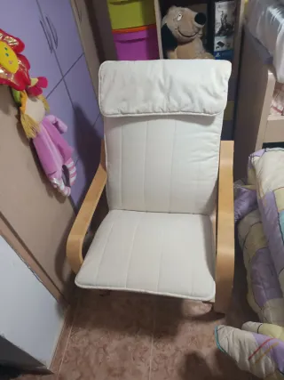 Poltrona a dondolo in legno e tessuto sfoderabile