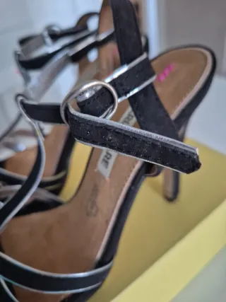 Sandali Mariama tacco donna neri e argento