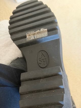 Botines Ash Negros con Tachuelas