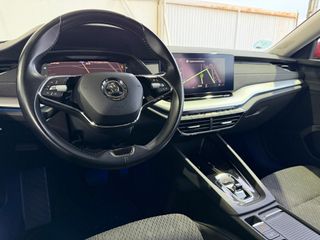 SKODA OCTAVIA COMBI 2.0TDi 150CV DSG STYLE 5PT