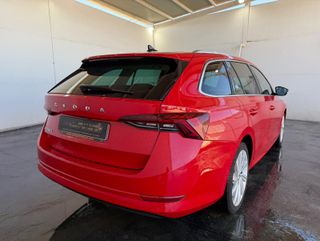 SKODA OCTAVIA COMBI 2.0TDi 150CV DSG STYLE 5PT