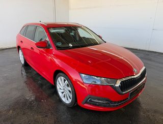 SKODA OCTAVIA COMBI 2.0TDi 150CV DSG STYLE 5PT