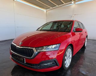 SKODA OCTAVIA COMBI 2.0TDi 150CV DSG STYLE 5PT