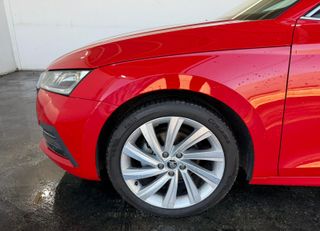 SKODA OCTAVIA COMBI 2.0TDi 150CV DSG STYLE 5PT