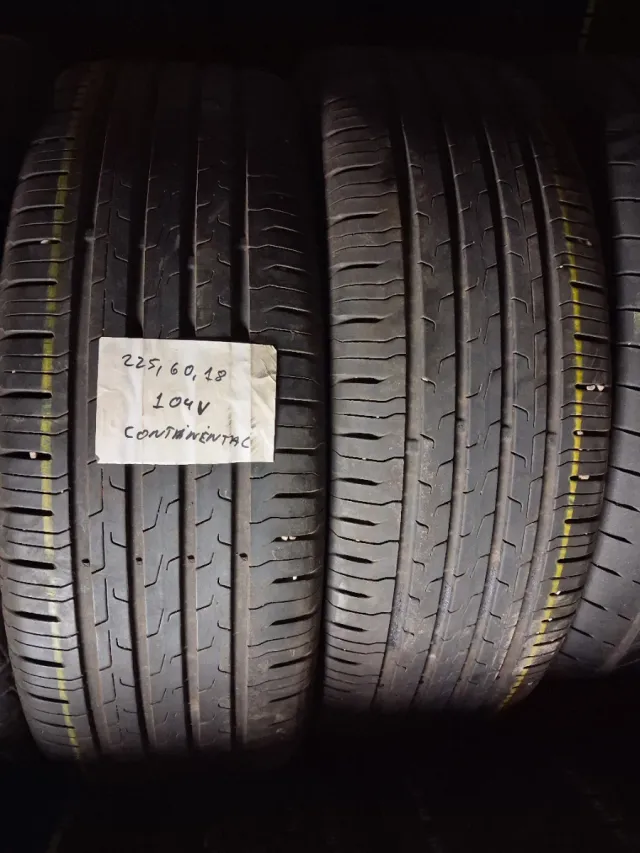 Neumático Continental 225/60 R18 104V