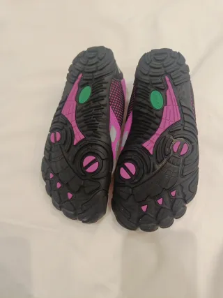 Zapatillas Saguaro rosas y negras