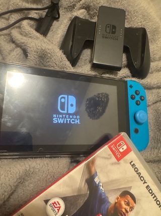 Nintendo Switch + FIFA 23 y GTA Trilogy