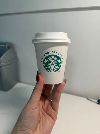 Vaso de cartón Starbucks