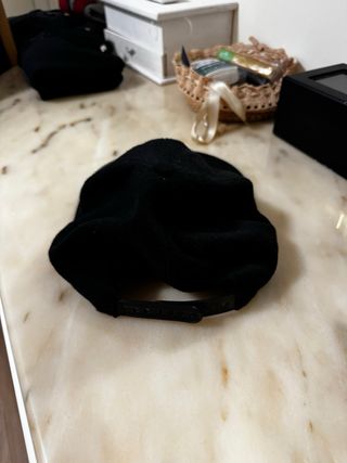 Cappello Superman nero con logo rosso