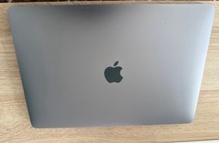 MacBook Pro 13 con Touch Bar