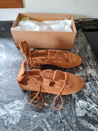 Zapatos planos boho cordones dorados