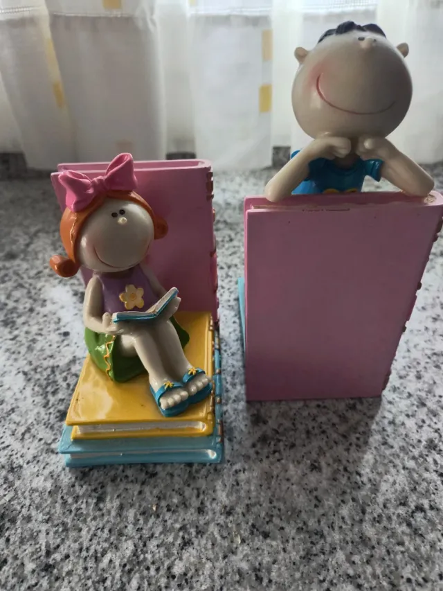 Sujetalibros infantiles.