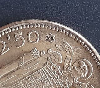 2.50 Ptas 1953 *69 ¡TROQUELADA! (F. Franco)
