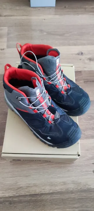 Botas de montaña impermeables Quechua