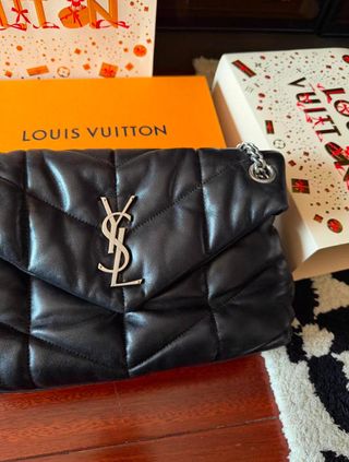 Bolso Lou Lou negro de YSL