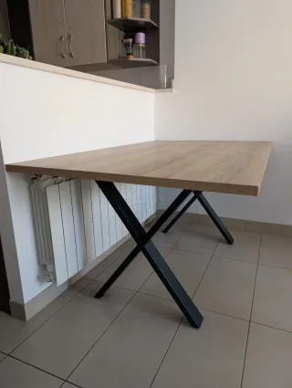 Mesa de comedor moderna madera y metal 160x100cm