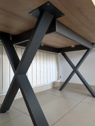 Mesa de comedor moderna madera y metal 160x100cm