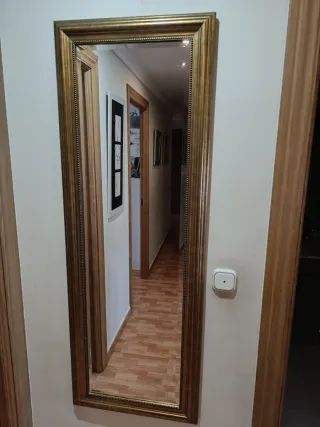 Espejo de pared dorado con marco 140x50 cm