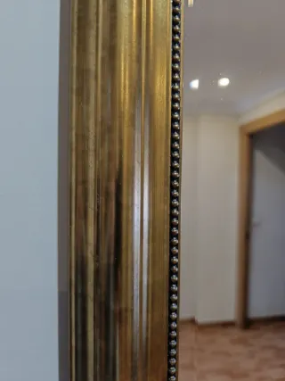 Espejo de pared dorado con marco 140x50 cm