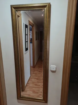 Espejo de pared dorado con marco 140x50 cm