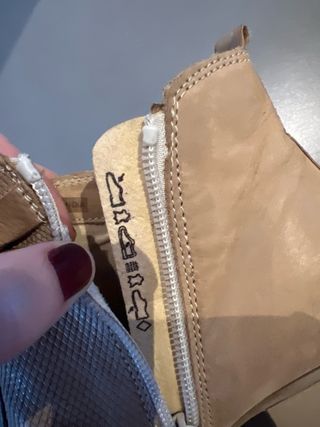 Botín Camila's Piel Natural Hebillas