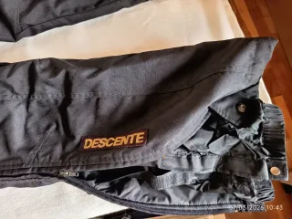Pantalón negro de esquí con tirantes Descente
