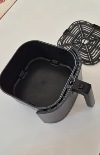 Cosori Freidora de Aire 4.7L Duradera