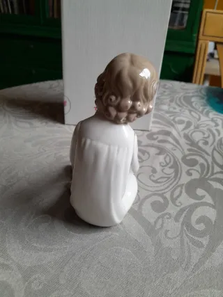 Figura Lladró niño leyendo