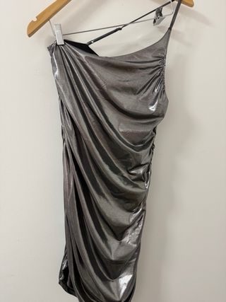 Vestido de fiesta plateado