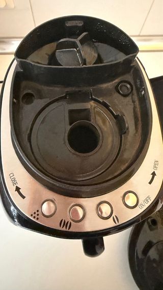 Cafetera Eléctrica con Molinillo