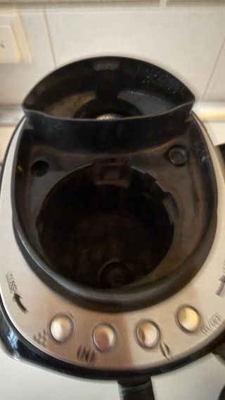 Cafetera Eléctrica con Molinillo