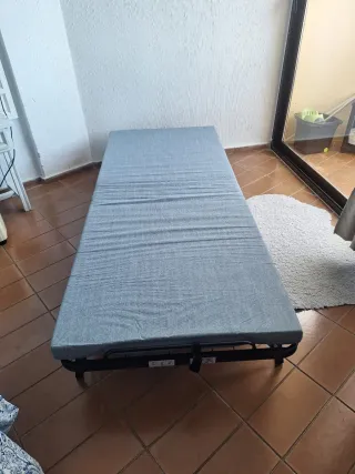 Cama Plegable Individual prácticamente nueva