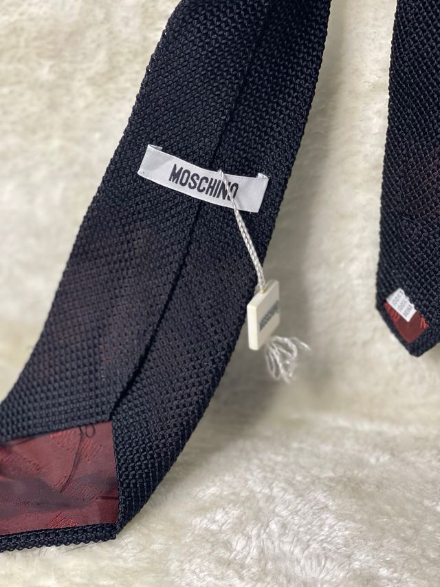Cravatta Moschino vintage nera e rossa