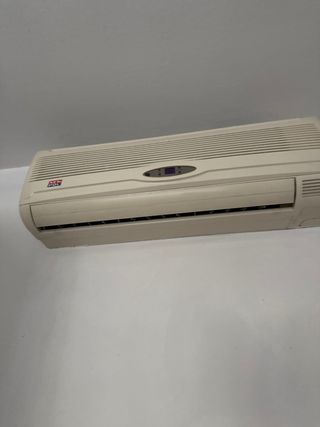 Aire Acondicionado New Pol Split Beige