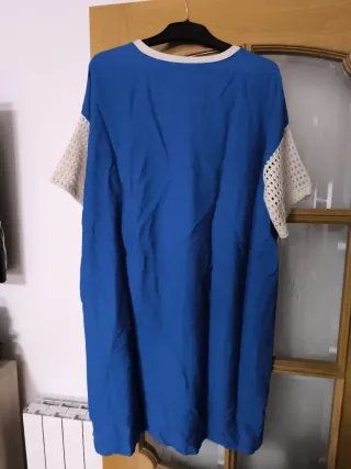Vestido azul con libélula
