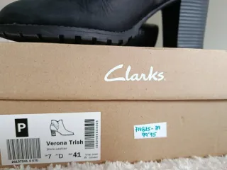 Botines negros tacón. Nuevos.