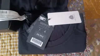 Camiseta Oysho base layers 100% lana merino, L