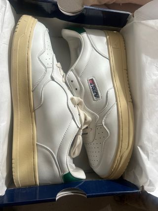 Zapatillas estilo Autry en perfecto estado