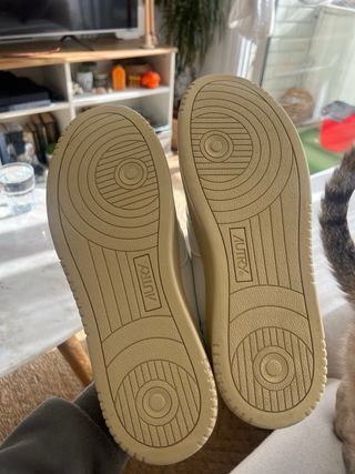 Zapatillas estilo Autry en perfecto estado